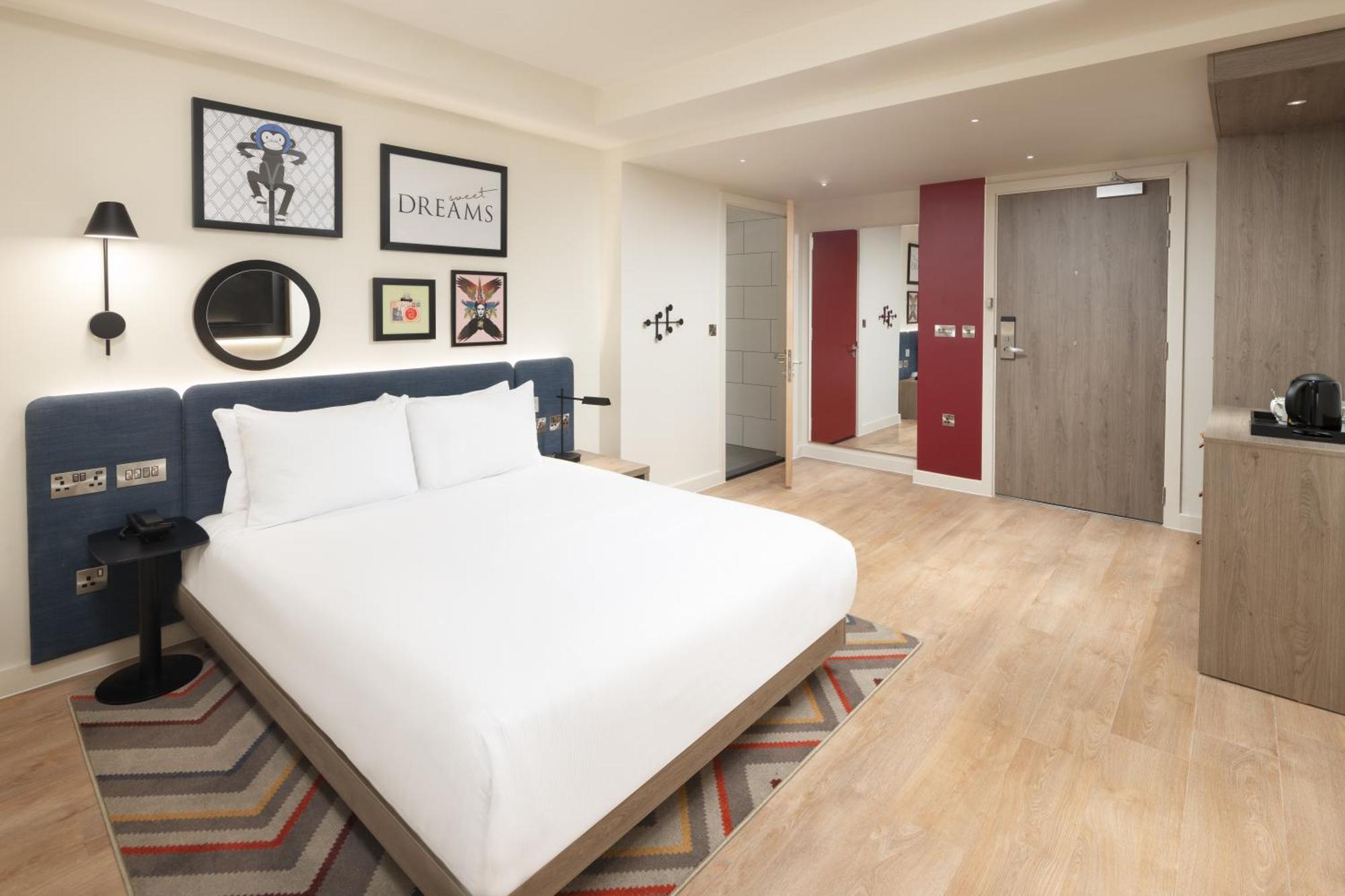 Hotel Hampton By Hilton 4*