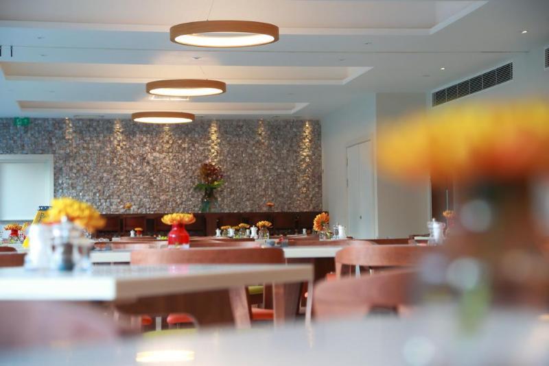 Отель Hampton By Hilton