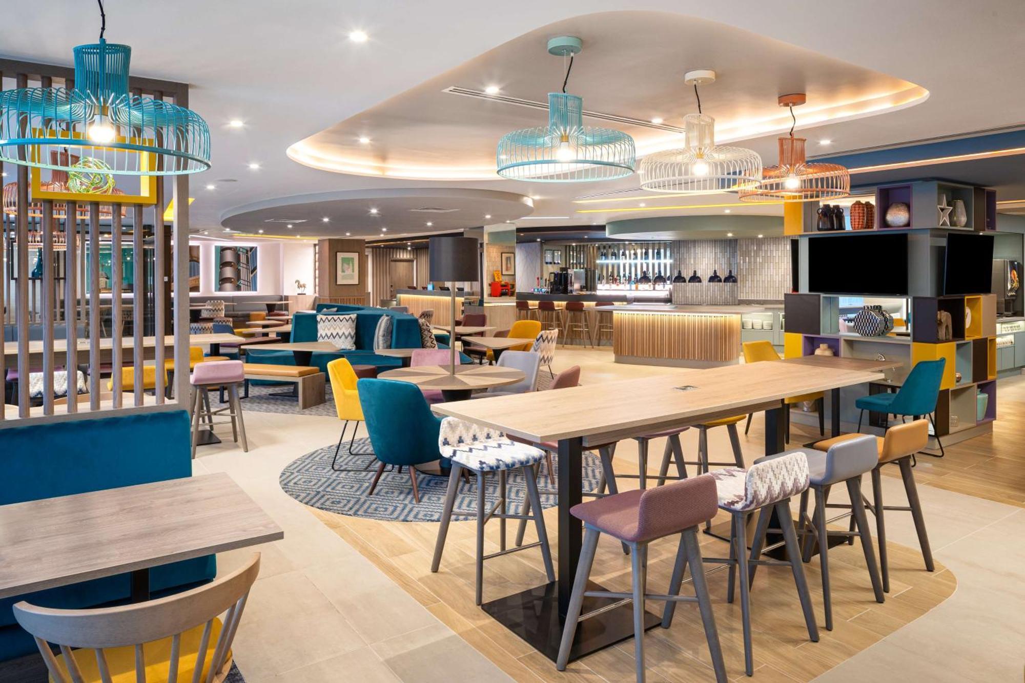 Hampton By Hilton Отель