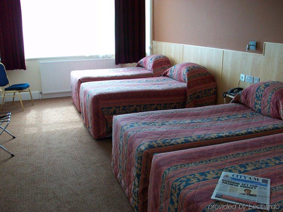 Отель Hampton By Hilton 4*