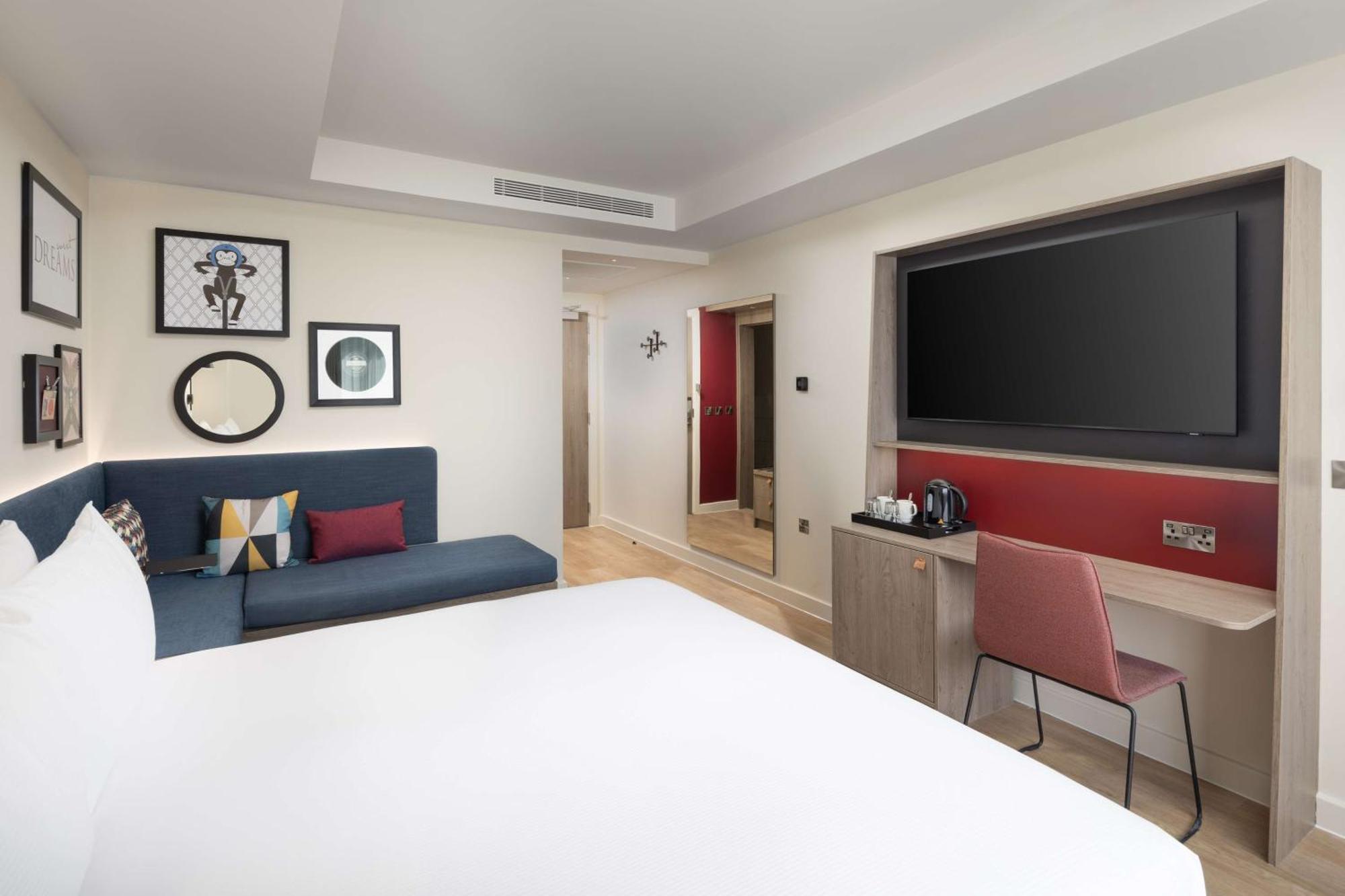 Hampton By Hilton Отель Лондон