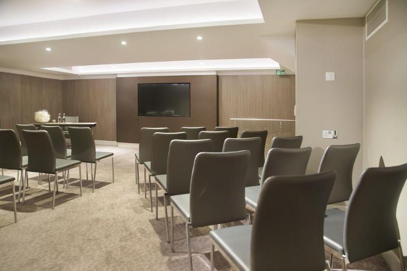 Hampton By Hilton Отель