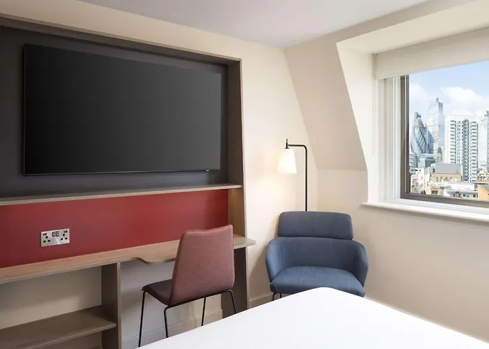 Hampton By Hilton London City